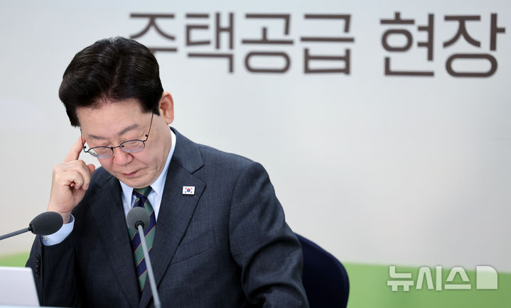 이 대통령 "국내 경유 소비 줄어…수출량 늘릴 수 있도록 준비 중"