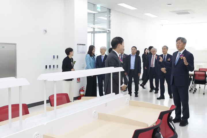 국토1차관, 경인여대 기숙사 개관식 참석…"행복기숙사 꾸준히 늘릴 것"