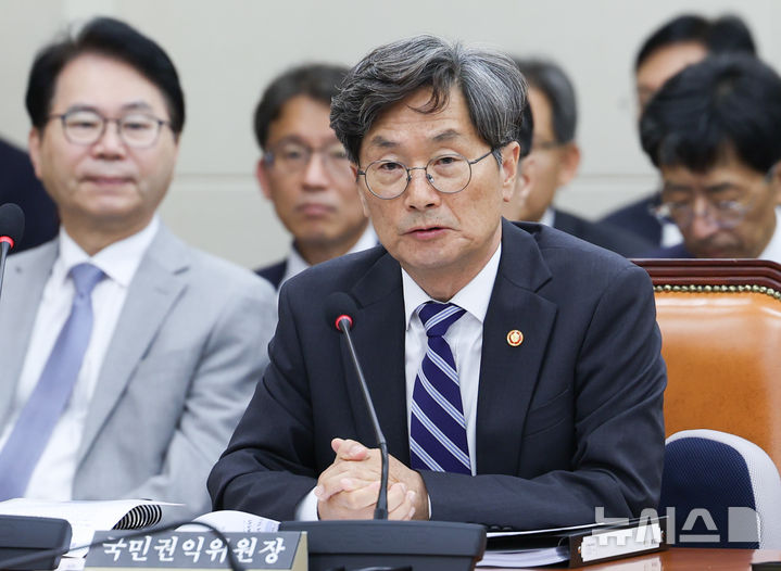 권익위원장, 제주공항 지연 사태에 "신고 들어온다면 면밀히 수사"