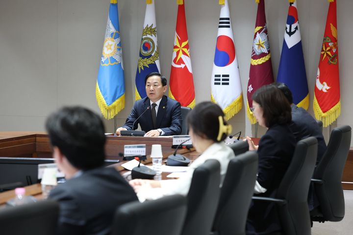 국방차관 "전 장병 동료 생명지킴이 되는 전사공동체 구축해야"