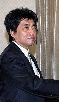 활자 너머 스크린과 리듬…무라카미 류, 영화·쿠바 음악에 새긴 '생존의 감각'
