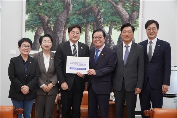 대전지역 與의원들, 청와대 찾아 2차공공기관 건의