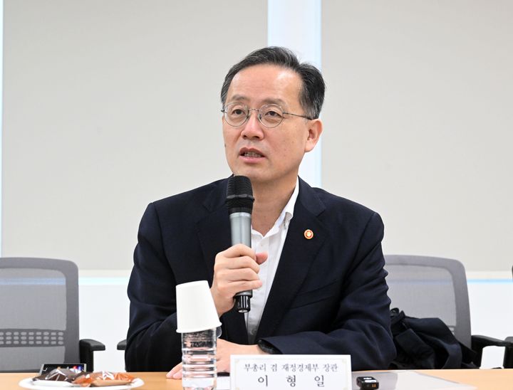 정부, 경제현안간담회 개최…생산세액공제·3대 사회정책 논의