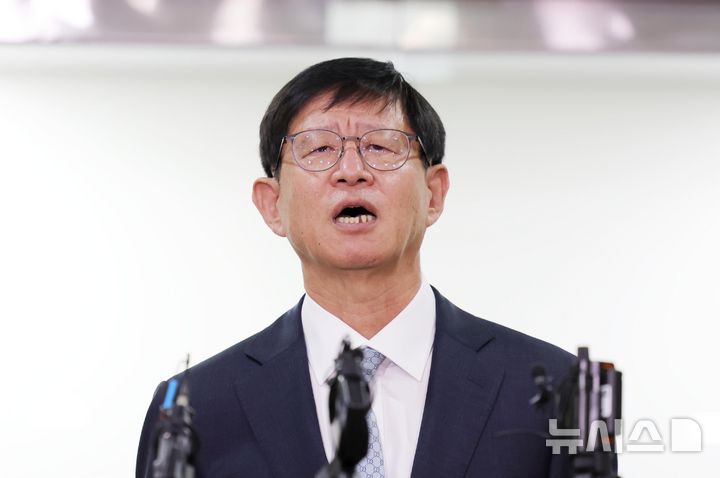최길수 특감 "10년만 임명 무한 책임감…정치적 중립·업무수행 독립성 끝까지 견지"