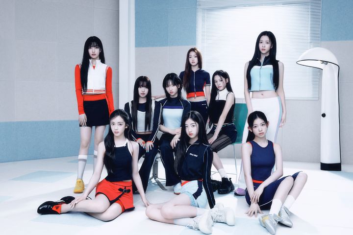 A2O 라이트 '니온', 빌보드 글로벌 톱10 동시진입…데뷔 2주만