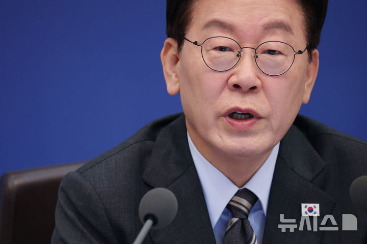 이 대통령, 촉법소년 연령 하향에 "충분히 검토 후 결론 내달라"