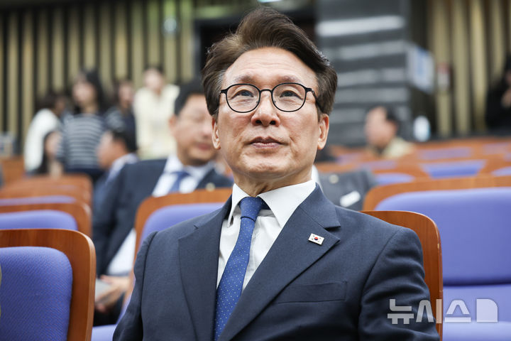 김민석, 28일 초선 의원들과 오찬…조작기소 특검법 등 논의할 듯