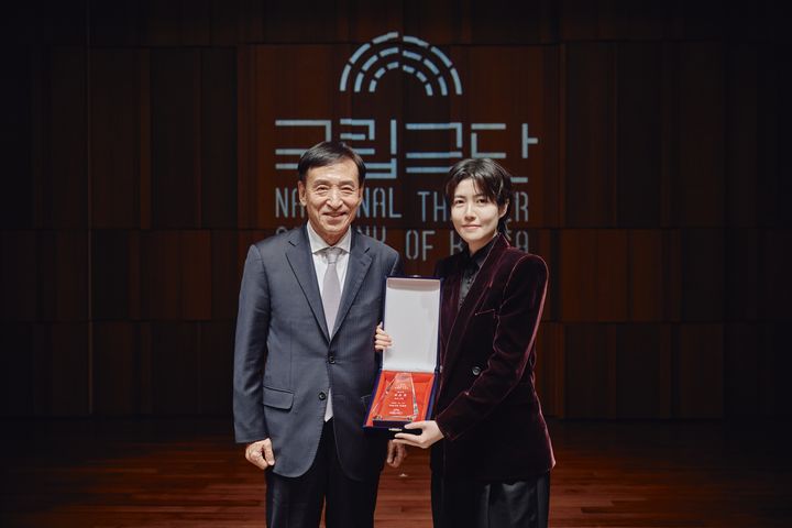 심은경, 국립극단 후원회 배우상…작품상은 '반야 아재'·'조씨 고아'