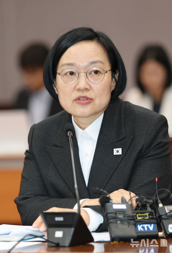 한 총리 "새만금 개발 목표 15년 앞당겨…공공 주도로 재편"(종합)