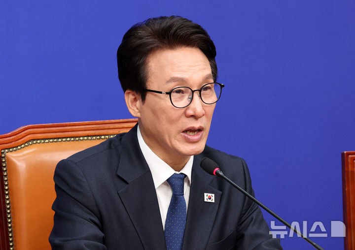 與, 외교안보통일자문회의 출범…김민석 "한미동맹 강화하며 자주적 위상 높여야"