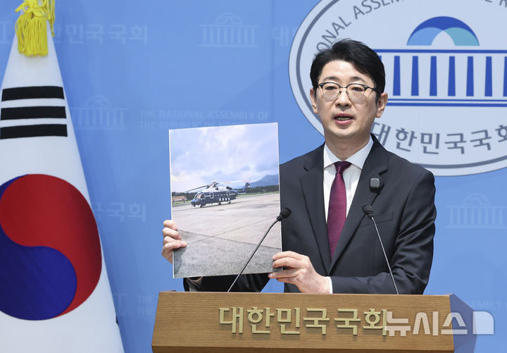 주진우, 李대통령 부부 '황제 골프' 의혹 경찰 고발…"진실 밝혀야"(종합)