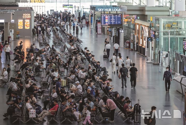 올들어 9월까지 지방공항 외국인 입국 324만명…전년比 37%↑