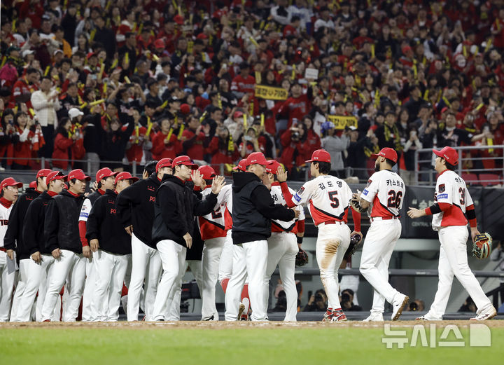 KIA, 삼성 4-2로 꺾고 대구서 마지막 승부…'3안타' 한준수, MVP(종합)