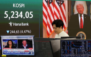 '이란 타격' 엄포에…코스피 급락·환율 급등