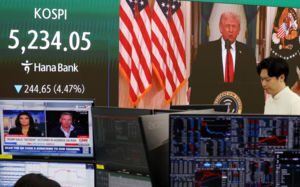 석기시대 경고에…"타격 시점까지 변동성"