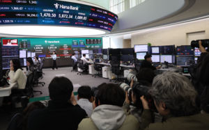 휴전 훈풍에 5800선 회복…매수 사이드카