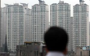 금리 0.25%p 올리면 수도권 집값 0.6% 하락