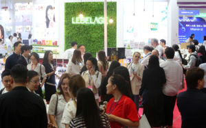 전쟁에도 끄떡없던 화장품株…고공행진 어디까지