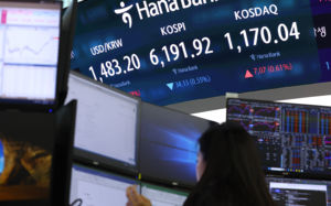 ETF 르네상스…삼성·미래 이어 중소형 차별화