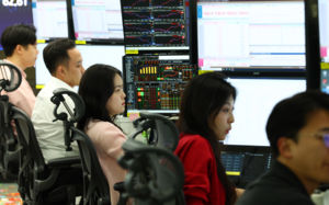 한때 4%대 급락…코스피 또 매도 사이드카