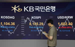 "하루 만에 -16%"…'2배 레버리지' 엇갈린 희비