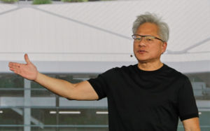 '시구설'에도 상한가…'젠슨 황 방한' 테마주 우려