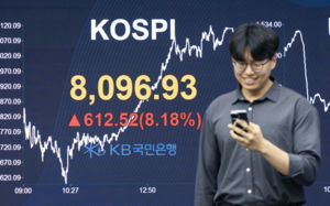 코스피, '검은 월요일' 딛고 8000선 재탈환