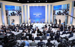 가계대출에 묶인 이주비대출…합리화 목소리