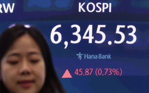 코스피 주춤, 코스닥 질주…이달 19% 급등