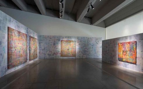 흩어진 기억 엮어 서사로…기록의 틈 메우다