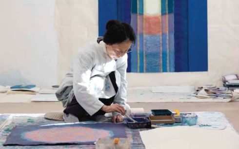 프랑스에 머물던 빛, 한국에 왔다…방혜자 회고전