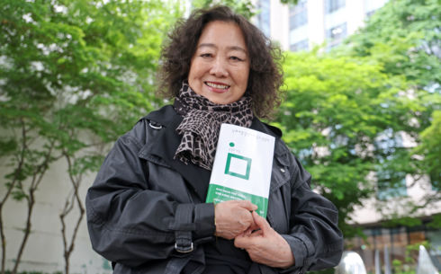 시력 57년 문정희 "하루도 시인 아닌 적 없었다"