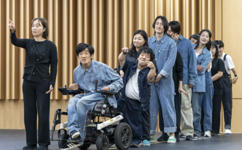 '당신 좋을 대로' 가니 비극 없는 소문의 낙원