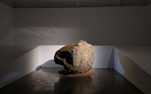 돌에 새긴 '무시광겁'…이광기 갤러리끼, 우종택 개인전
