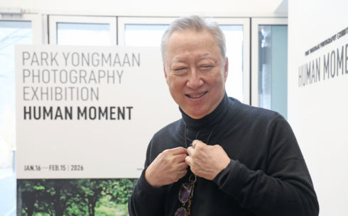 "기업인 아나라 작가"…박용만 두 번째 사진전