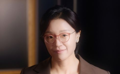 윤가은 감독, '올해의 양성평등문화인상' 수상