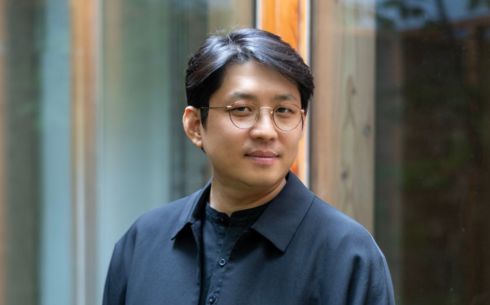 구자하, 아시아인 최초 '국제 입센상' 수상