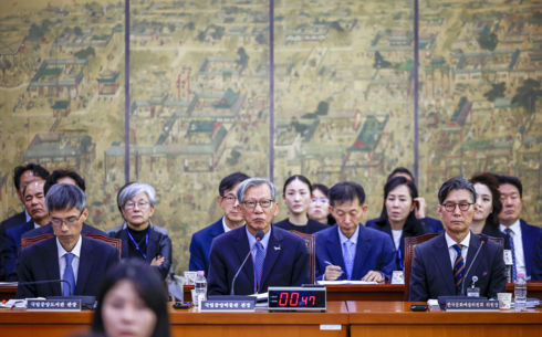 국회 문체위 국감, 불출석 증인으로 '시끌'
