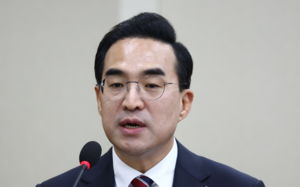 박홍근 장관 취임식…첫 과제는 전쟁 추경