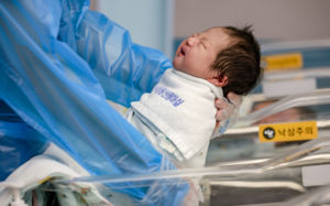 1월 합계출산율 '1명' 근접…집계 이래 최대