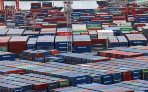 산업생산 2.5%·투자 13.5%↑…소비는 보합