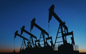 산업장관 "비축유 방출 없이 5월 넘길 듯"