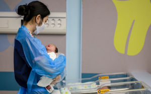 30대 출산 크게 늘어…출생아 증가율 '역대급'