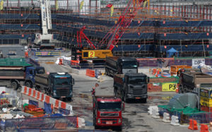 건설자재 공급 불안…"공사 중단 없지만 5월 고비"