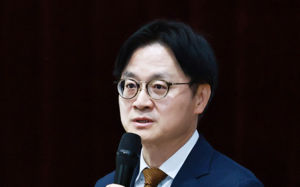 산업장관 "삼전 파업땐 긴급조정도 불가피"