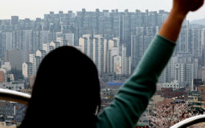 서울 전세 거래 '뚝'…임대차 70%가 '월세'