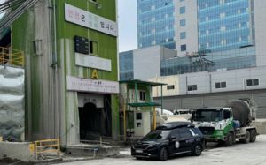 레미콘 운송노조 총파업 철회…4200원 오른다
