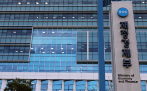 공공기관 평가 16곳 낙제점…장 2명 해임건의