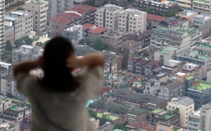 비수도권 신혼부부, 아이 더 낳고 집도 샀다
