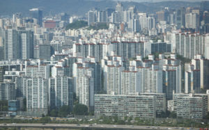 절세 찾아 '덜 똘똘한 한 채'…30억↓ 아파트 눈길